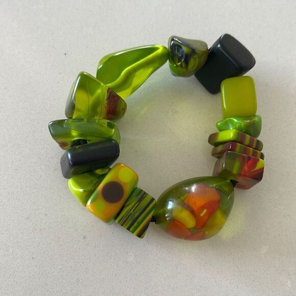 Another beautiful signed Sobral bracelet. This green is gorgeous. - Picture 1 of 4
